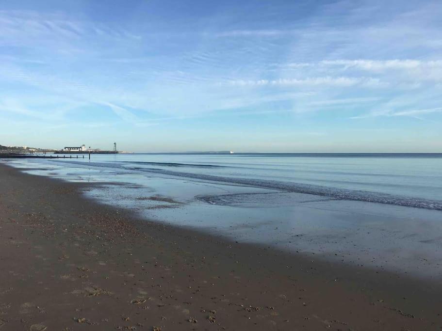 Bournemouth Cosy Retreat Apartment Luaran gambar